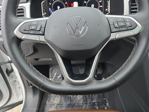 Used 2022 Volkswagen Atlas SEL image 36