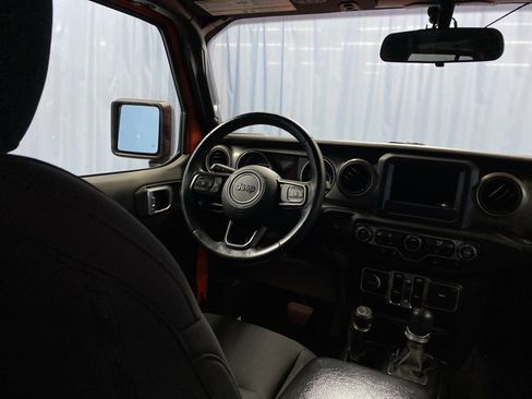 Certified 2018 Jeep Wrangler Unlimited Sport S image 36