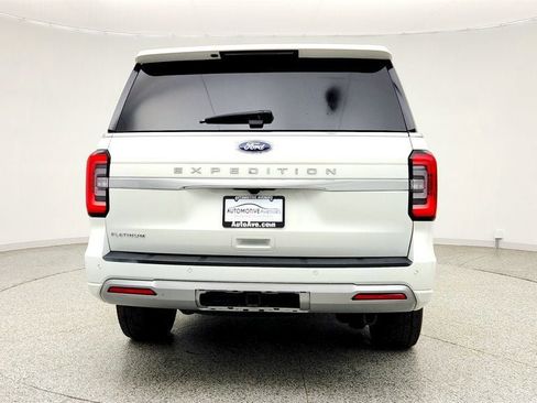 Used 2024 Ford Expedition Platinum AWD/4WD image 6