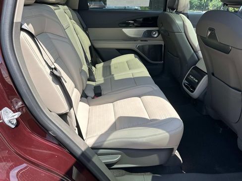 New 2025 Lincoln Nautilus Reserve image 15