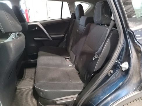 Used 2018 Toyota RAV4 XLE AWD/4WD image 11