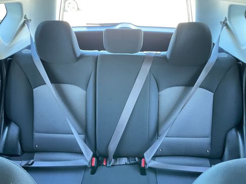 Used 2025 Kia Soul LX w/ LX Technology Package FWD image 36