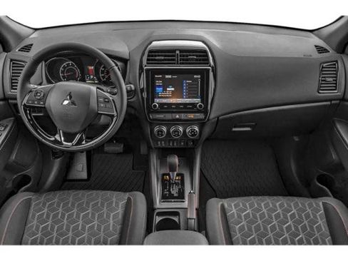 Used 2025 Mitsubishi Outlander Sport SE AWD/4WD image 4