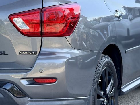 Used 2018 Nissan Pathfinder SL w/ Midnight Edition Package FWD image 12