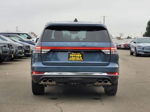 New 2026 Lincoln Aviator AWD image 5