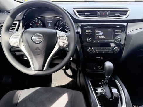 Certified 2016 Nissan Rogue S w/ Appearance Package image 14