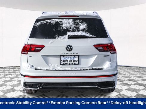 Used 2023 Volkswagen Tiguan SE R-Line image 10