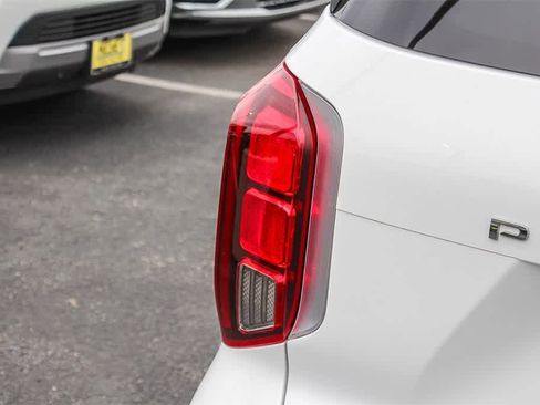 Used 2023 Hyundai Palisade Calligraphy image 8