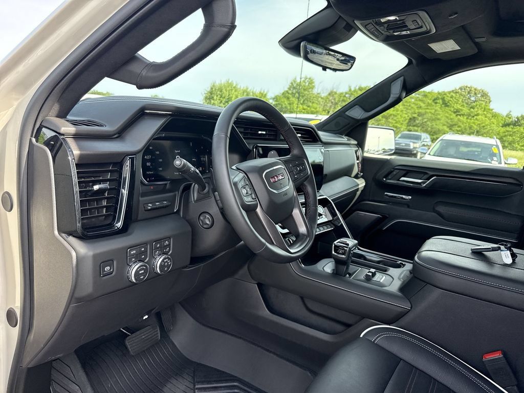 Certified 2026 GMC Sierra 1500 AT4X w/ AT4X AEV Edition AWD/4WD image 16