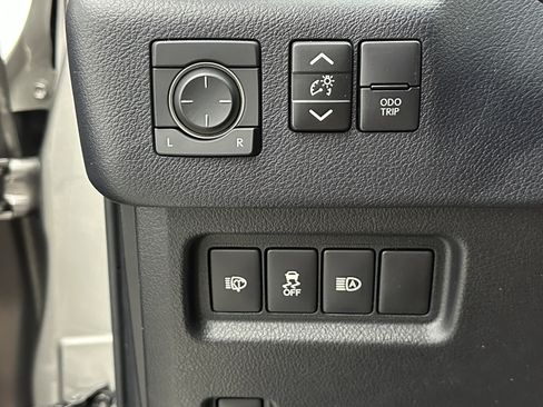 Used 2020 Lexus GX 460 Premium image 23