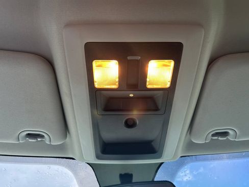 Used 2019 RAM 1500 Tradesman AWD/4WD image 17