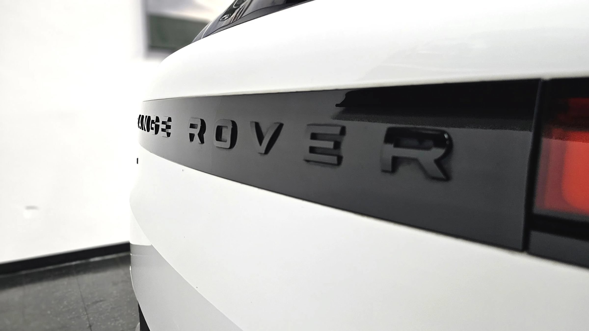 Used 2023 Land Rover Range Rover Sport SE AWD/4WD image 16