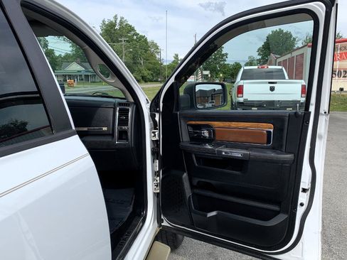 Used 2014 RAM 1500 Laramie Longhorn w/ Convenience Group AWD/4WD image 40