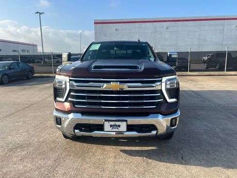 Used 2024 Chevrolet Silverado 2500 LTZ w/ LTZ Plus Package AWD/4WD image 2