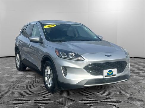 Used 2020 Ford Escape SE image 7
