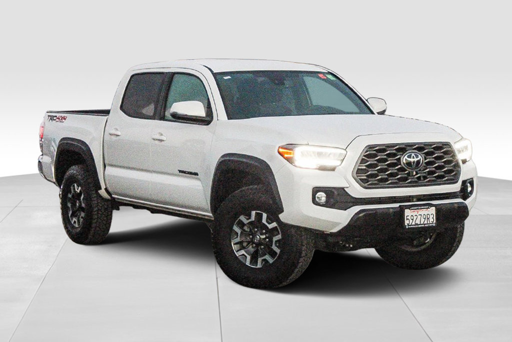 Used 2023 Toyota Tacoma TRD Off-Road w/ Black Out Package (TMS) AWD/4WD image 2
