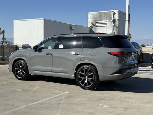 New 2026 Lexus TX 500h AWD w/ Technology Package image 10