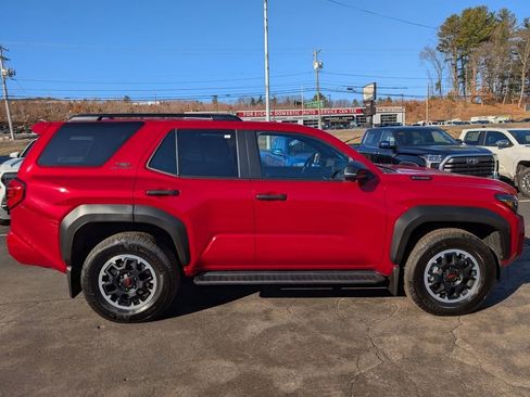 Certified 2025 Toyota 4Runner TRD Off-Road Premium w/ Tow Technology Package AWD/4WD image 9