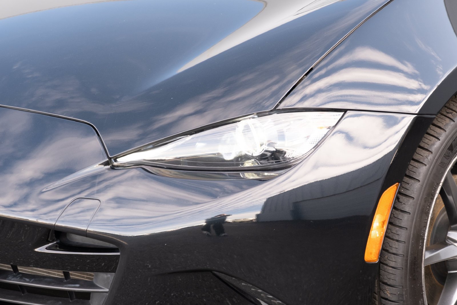 Used 2018 MAZDA MX-5 Miata RF Grand Touring RWD image 14