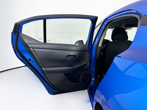 Used 2025 Nissan Sentra SV image 25