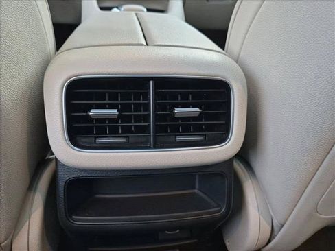 Used 2022 Mercedes-Benz GLE 350 4MATIC image 18