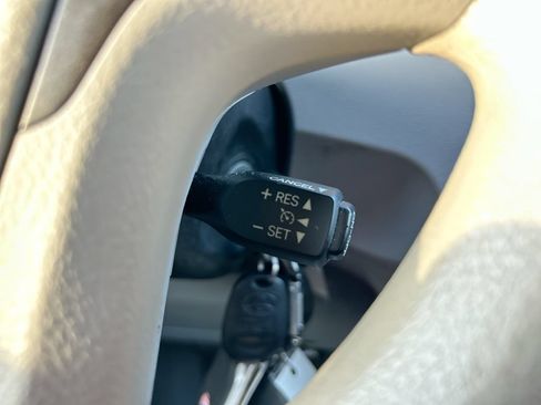 Used 2014 Toyota Sienna LE FWD image 18