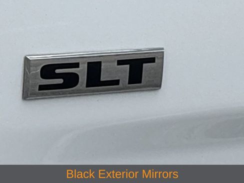 Used 2023 RAM 1500 Classic SLT w/ Trailer & Traction Group AWD/4WD image 17