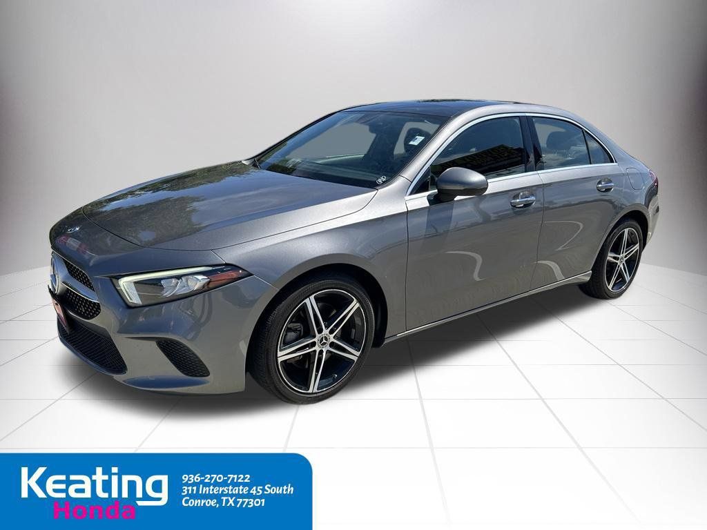 Used 2021 Mercedes-Benz A 220 w/ Premium Package image 11