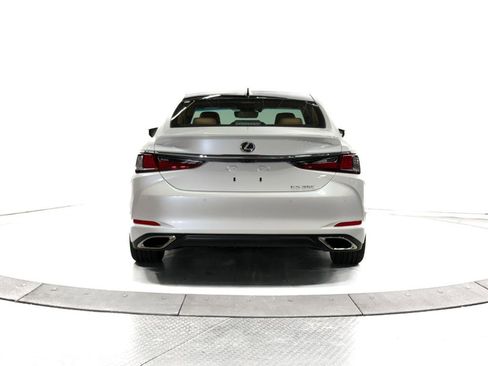 New 2025 Lexus ES 350 Ultra Luxury image 10