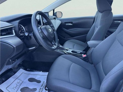 Used 2021 Toyota Corolla LE FWD image 9