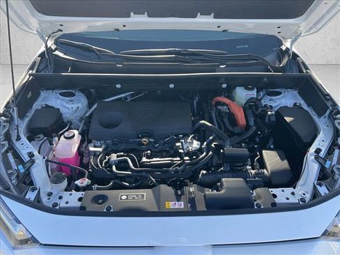 New 2025 Toyota RAV4 LE image 18