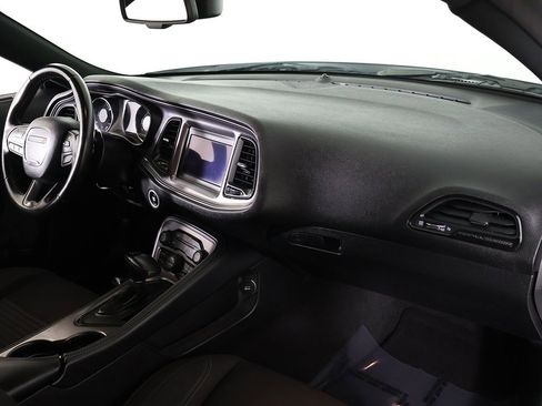 Used 2023 Dodge Challenger SXT image 22