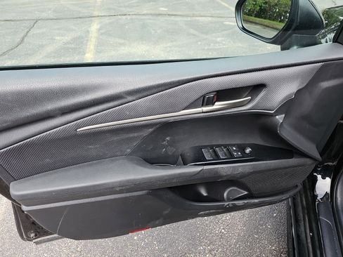 Used 2025 Toyota Camry SE FWD image 20