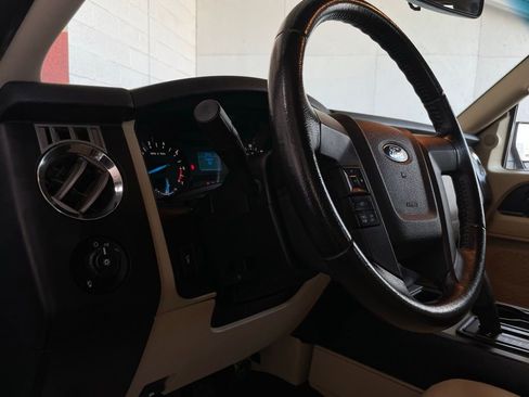 Used 2015 Ford Expedition XL image 13