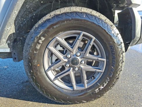 Used 2024 Jeep Wrangler Unlimited Sport image 8