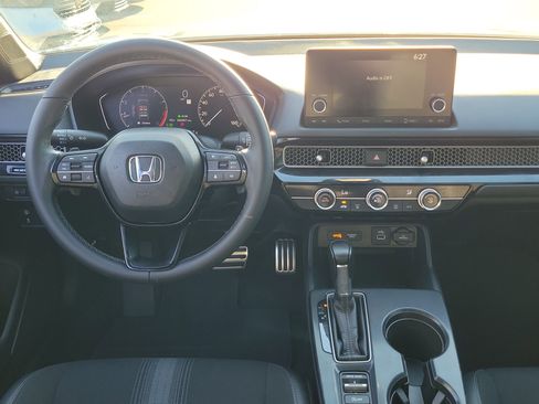 Used 2023 Honda Civic Sport image 12
