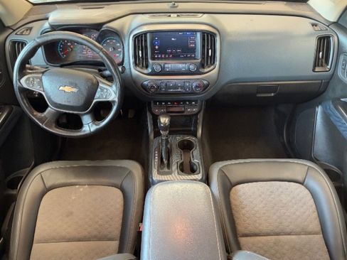 Used 2022 Chevrolet Colorado Z71 w/ Safety Package image 15