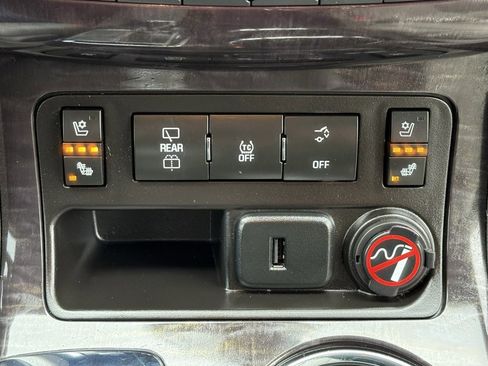 Used 2017 Buick Enclave Premium image 37