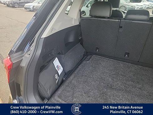 Certified 2022 Volkswagen Tiguan SE image 49