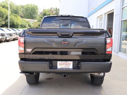 Used 2021 Nissan Titan PRO-4X w/ Pro-4x Convenience Package AWD/4WD image 9