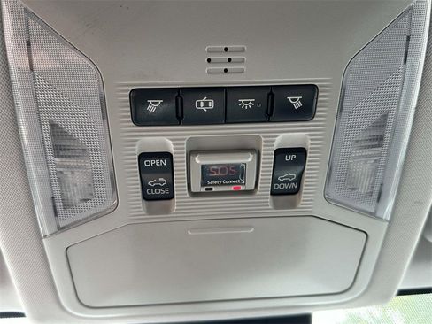 Used 2019 Toyota RAV4 XLE image 9