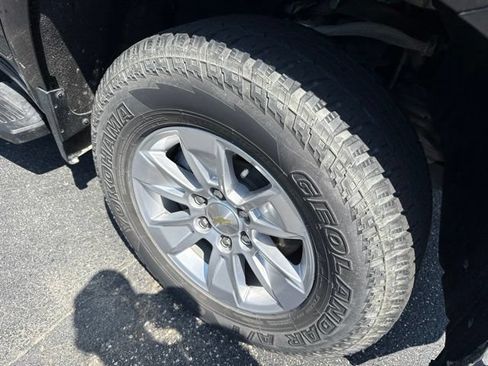 Used 2020 Chevrolet Silverado 1500 LT RWD image 9