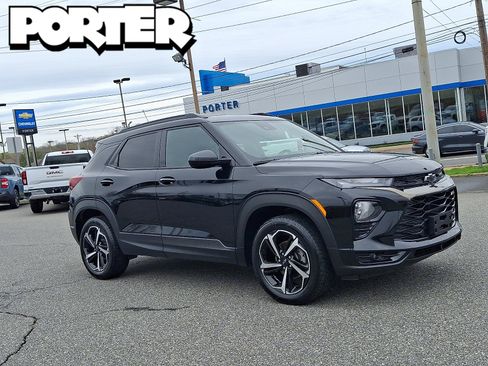 Used 2023 Chevrolet TrailBlazer RS w/ Sun and Liftgate Package image 1