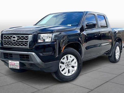 Certified 2022 Nissan Frontier SV w/ Technology Package image 1