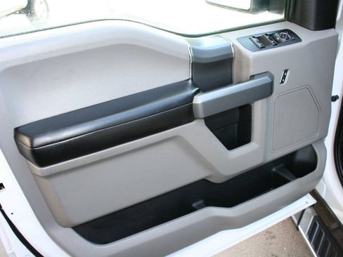 Used 2015 Ford F150 XLT w/ Equipment Group 301A Mid AWD/4WD image 17