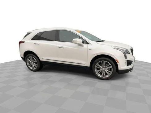 Certified 2024 Cadillac XT5 Premium Luxury AWD/4WD image 2