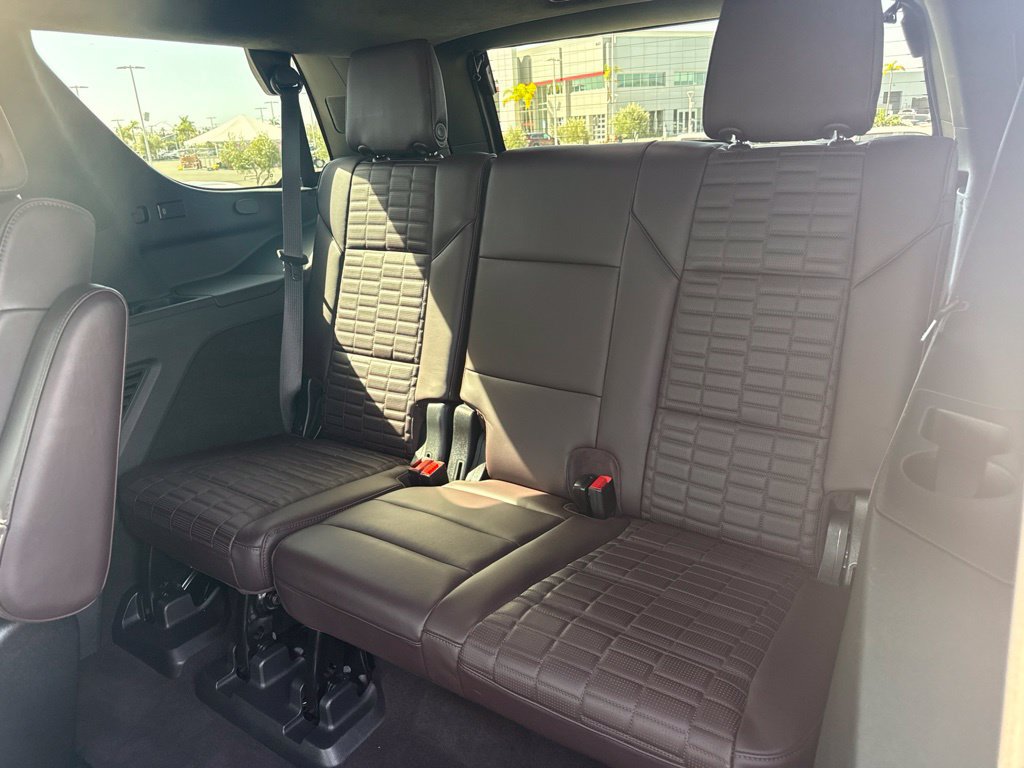Used 2023 Cadillac Escalade Sport Platinum w/ Heavy-Duty Trailer Package AWD/4WD image 15
