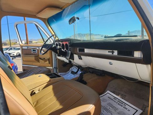 Used 1987 Chevrolet Blazer 4WD image 28