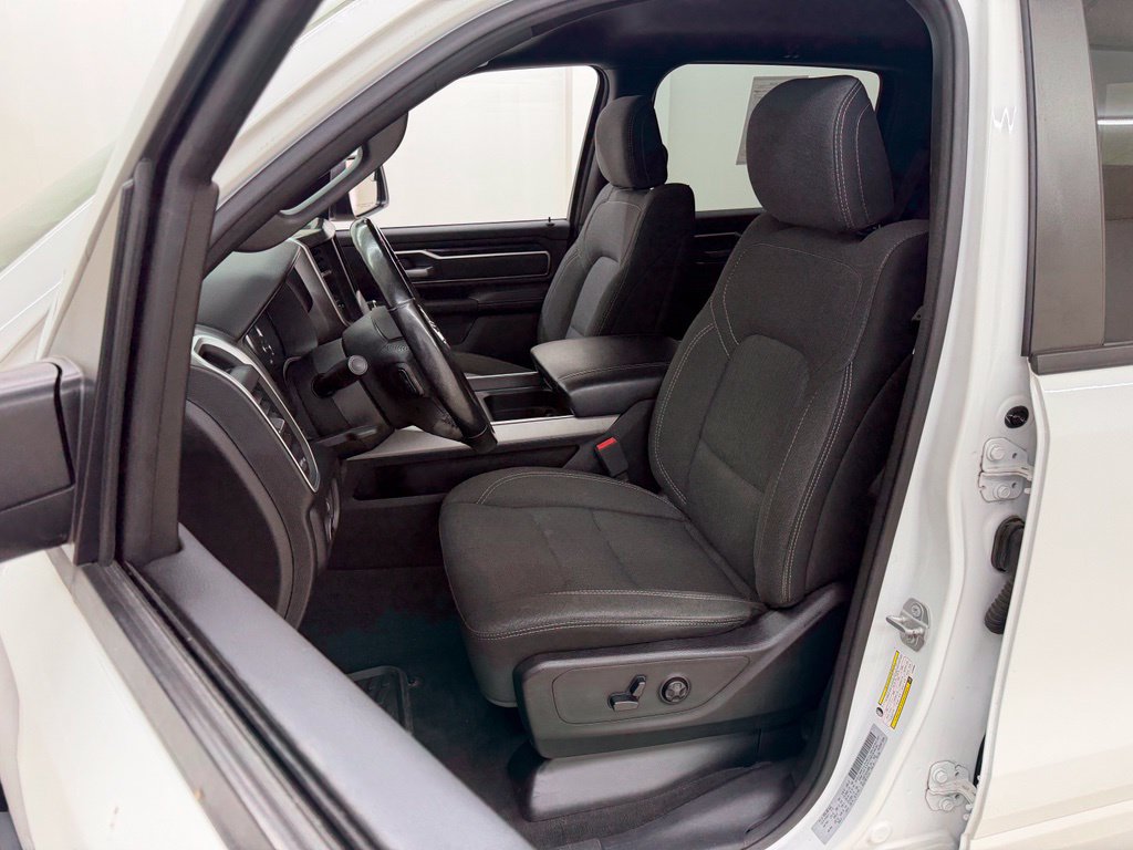 Used 2020 RAM 1500 Big Horn AWD/4WD image 18