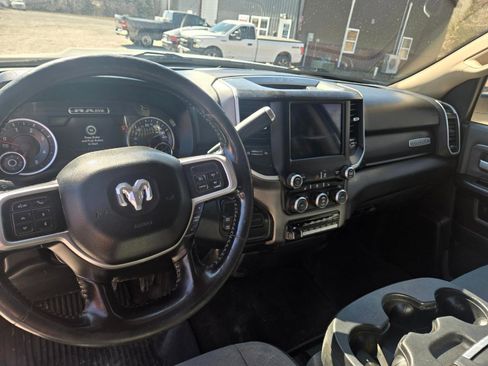 Used 2020 RAM 3500 Big Horn w/ Level 2 Equipment Group image 10